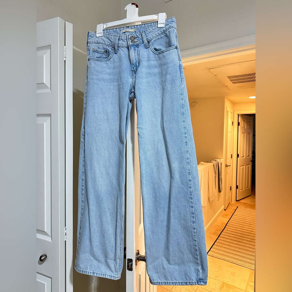 Levi’s superlow jeans